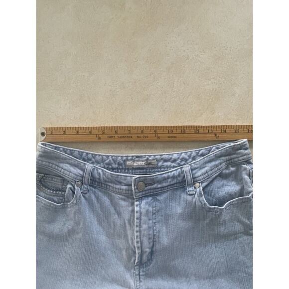 Chicos Platinum Womens Size 2 Crop Jeans Light Wash Embroidered Pockets Stretch - Picture 9 of 12